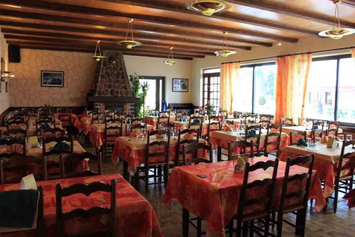 Hôtel restaurant traditionnel au Lac-d'Issarlès